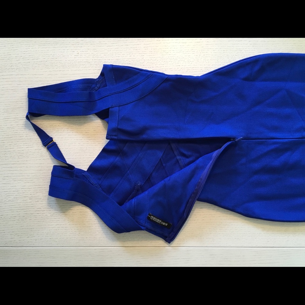 BCBG Exclusively For Nordstrom Criss Cross Bandage Dress In Royal Blue - Picture 4 of 9